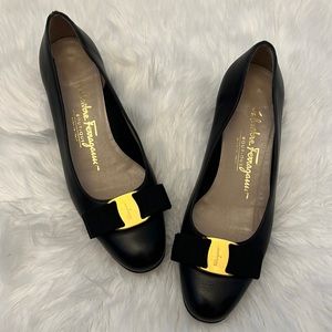 Vintage Ferragamo Vara Patent Leather Low Pump